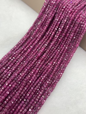 Ruby sugar cube 2x2mm, long chain 38cm.