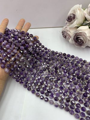 Dream Amethyst Lulu Tong 10mm, 38cm long strand