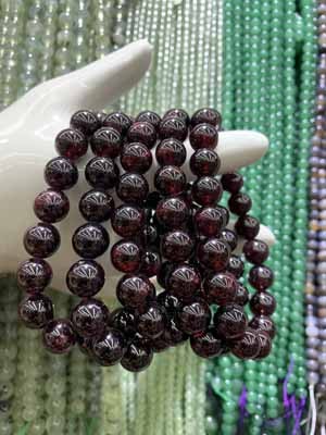 Red Garnet Bracelet 8mm–13mm
