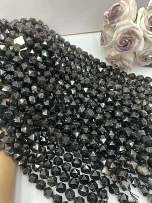 Smoky quartz diamond cut 16mm, 38cm long chain.