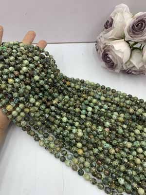 African turquoise lulutong 8mm, 38cm long chain.