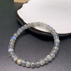 Gray Moonstone Straight-Cut Beads (8mm) Single Loop Bracelet