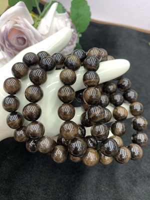 Grey cat's eye stone bracelet