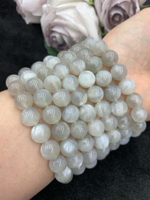 Gray Moonstone 6–10mm