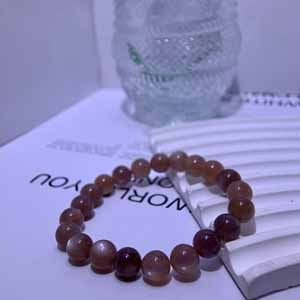 Bestseller Maillard color scheme moonstone (9.3mm) single-strand bracelet.