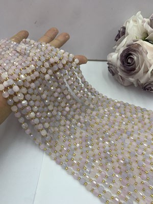 Dream Lavender Lulu Tong 6mm, 38cm long strand