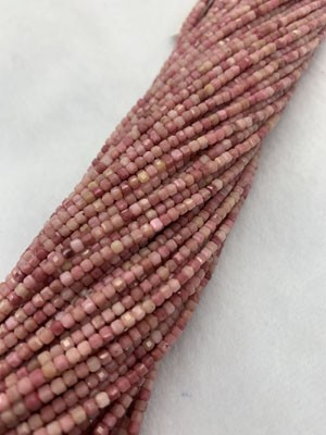 Red Wood Grain Cube Long Chain 38cm