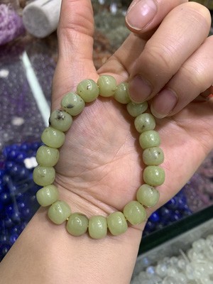 Hetian jade 10mm bracelet.