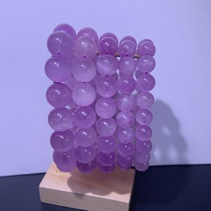 Bright Purple Cat's Eye Kunzite Beaded Bracelet (8–13mm)